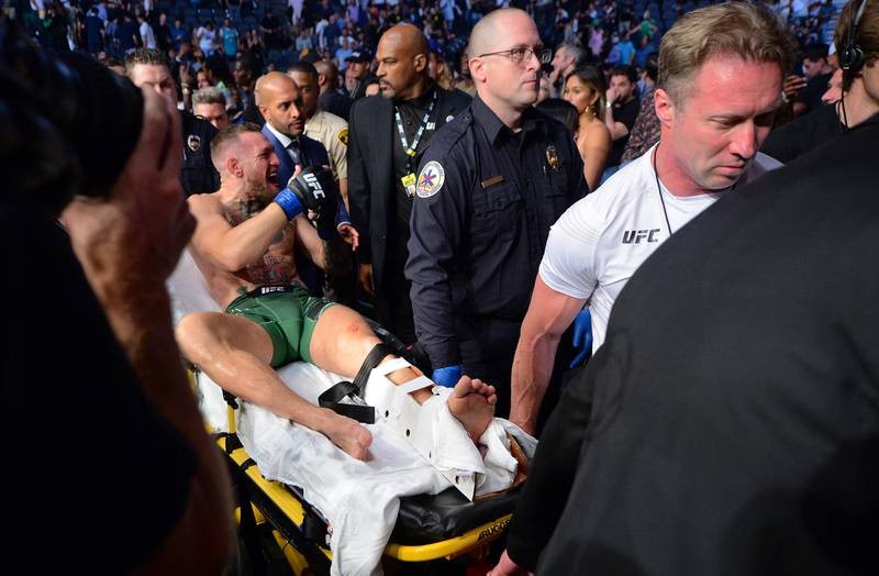 Sao UFC McGregor gãy chân đau đớn - ảnh 3