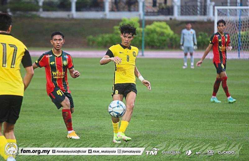 U-23 Thái Lan không sợ lạnh, bố của 1 cầu thủ Malaysia qua đời - ảnh 1