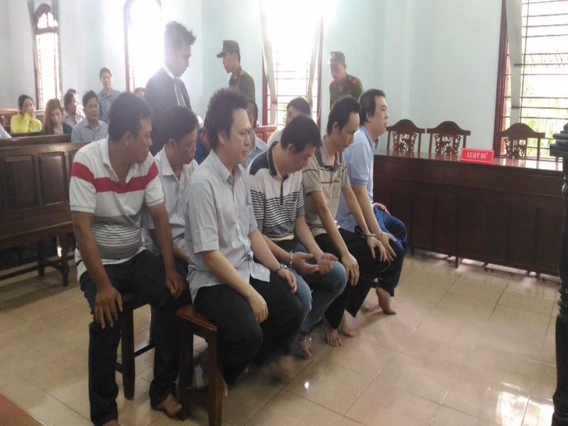 7 thanh tra giao thông nhận hối lộ hầu tòa - ảnh 1