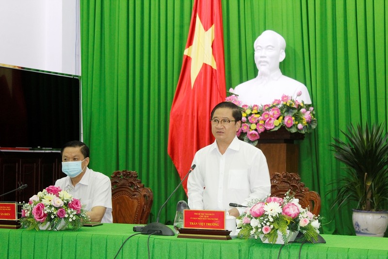 Cần Thơ họp khẩn trước tình hình một số tỉnh lân cận bùng phát dịch - ảnh 1