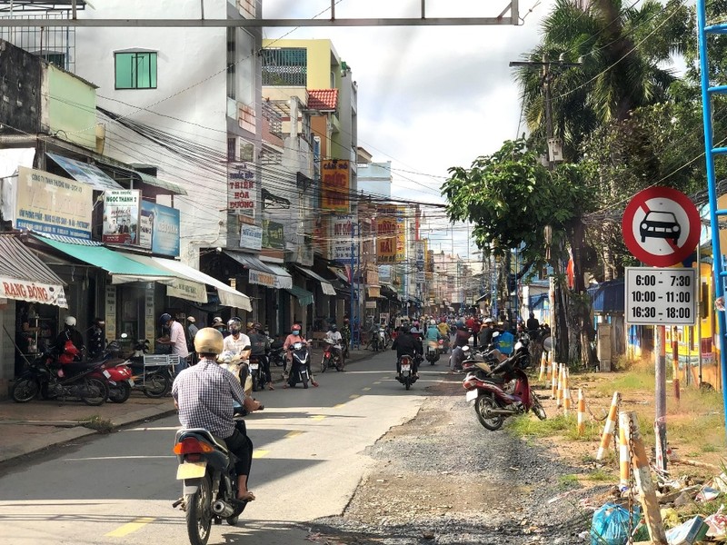 Cần Thơ: người mua ve chai, hàng rong... hoạt động trở lại - ảnh 6