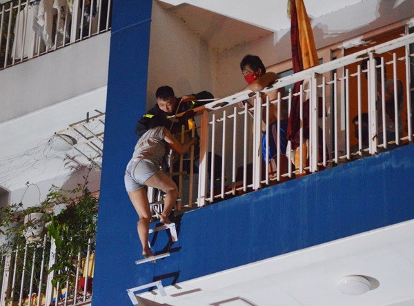 Vụ cháy chung cư Carina: Ước gì là ironman vào lúc ấy - ảnh 2