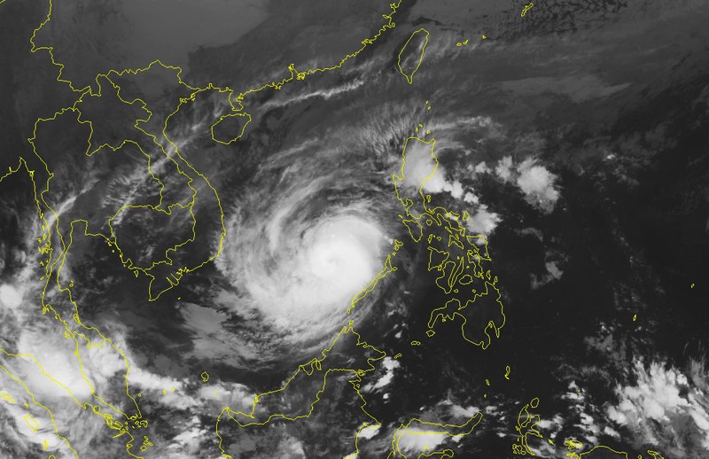 Bão số 9 giật cấp 16 sẽ chạy dọc bờ biển Khánh Hòa - Đà Nẵng - ảnh 2
