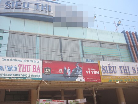 Siêu thị nơi được cho là đã xảy ra vụ nhân viên bắt trói và treo biển làm nhục nữ sinh S.