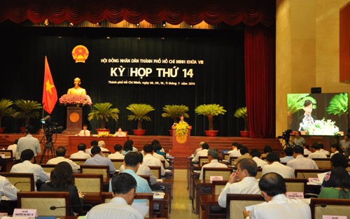 HĐND TP.HCM dành một phút mặc niệm tưởng nhớ 18 chiến sĩ hy sinh - ảnh 1