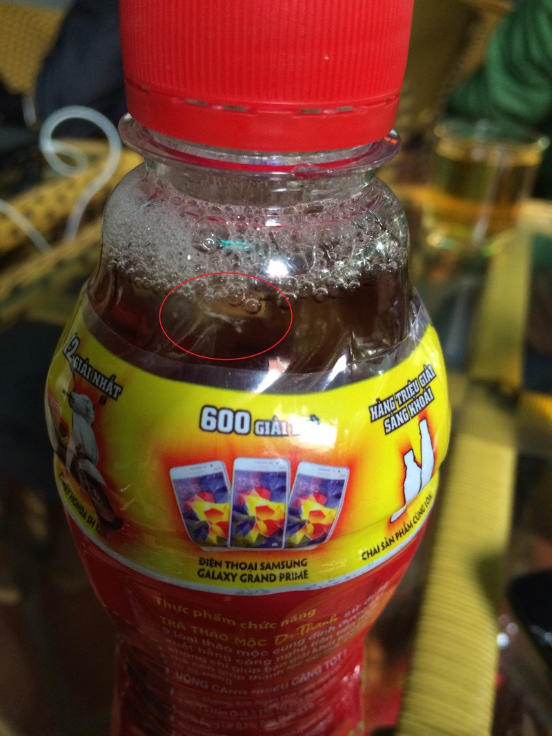 Đắk Lắk: Phát hiện chai trà Dr. Thanh có dị vật lạ - ảnh 2