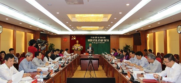 Ủy ban Kiểm tra Trung ương kỷ luật nhiều cán bộ cấp cao - ảnh 1