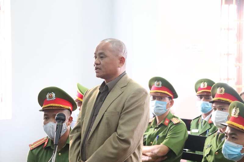 Cựu bí thư xã chối tội bị đề nghị tử hình - ảnh 1