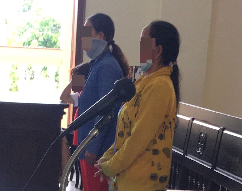 Án vui: 2 bà kiện nhau vì 1 con gà - ảnh 1