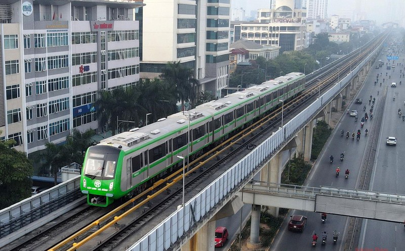 Hà Nội kết nối 59 tuyến buýt với đường sắt Cát Linh - Hà Đông - ảnh 1