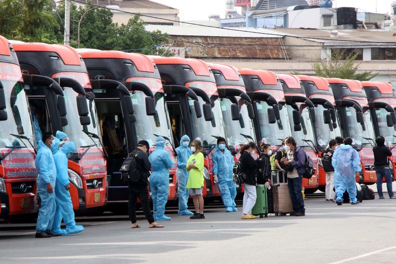 Chở khách liên tỉnh từ 13-10: Các địa phương chưa sẵn sàng - ảnh 1