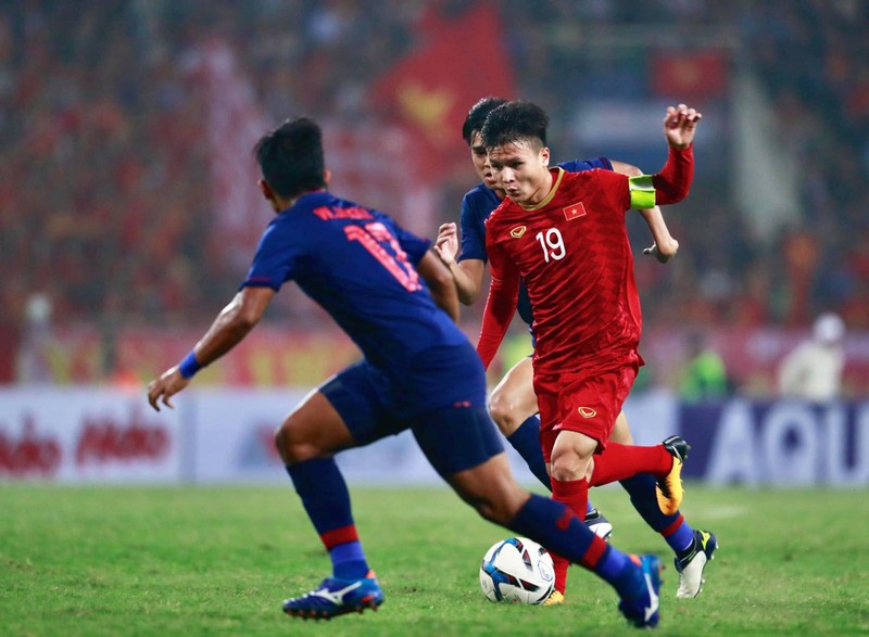 Thái Lan và Malaysia đòi soán ngôi tuyển Việt Nam - ảnh 1