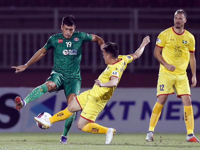 Những quy định “lạ” khi V-League trở lại - ảnh 1