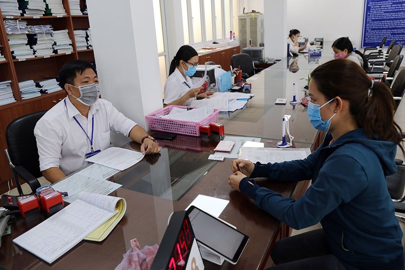 Bỏ chứng chỉ ngoại ngữ, tin học: Không làm giảm chất lượng cán bộ - ảnh 1