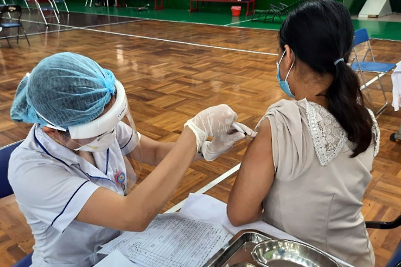 TP.HCM: Quận 11 tăng tốc để 'chuyển hóa vùng xanh vaccine' - ảnh 1