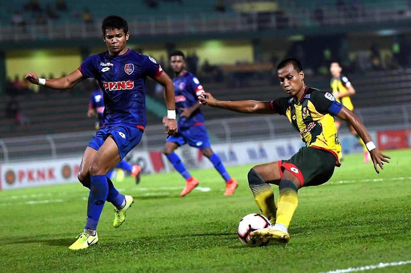 Đội tuyển Malaysia ‘tung hứng’ trước thềm AFF Cup - ảnh 1