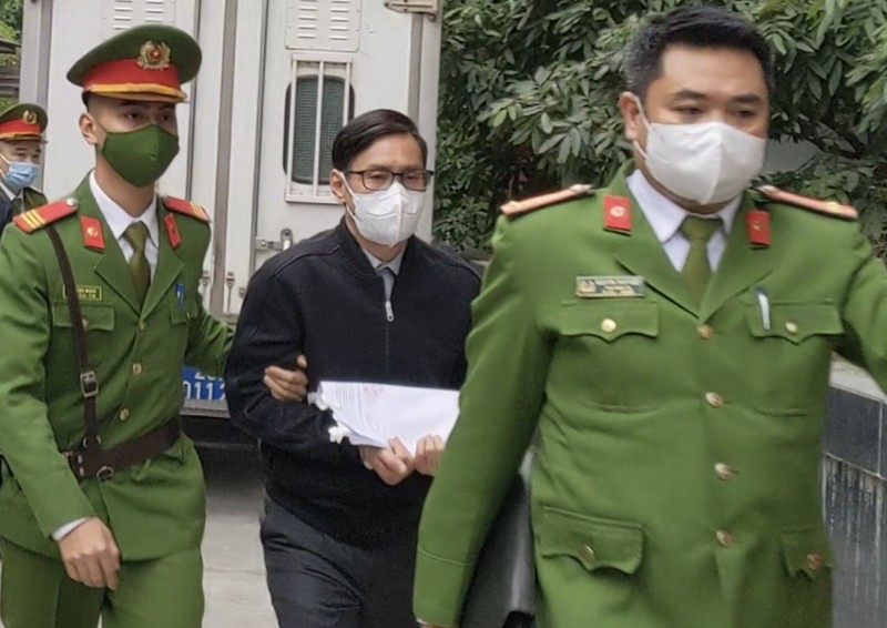 14 luật sư bào chữa cho cựu chủ tịch Nguyễn Đức Chung và đồng phạm - ảnh 3