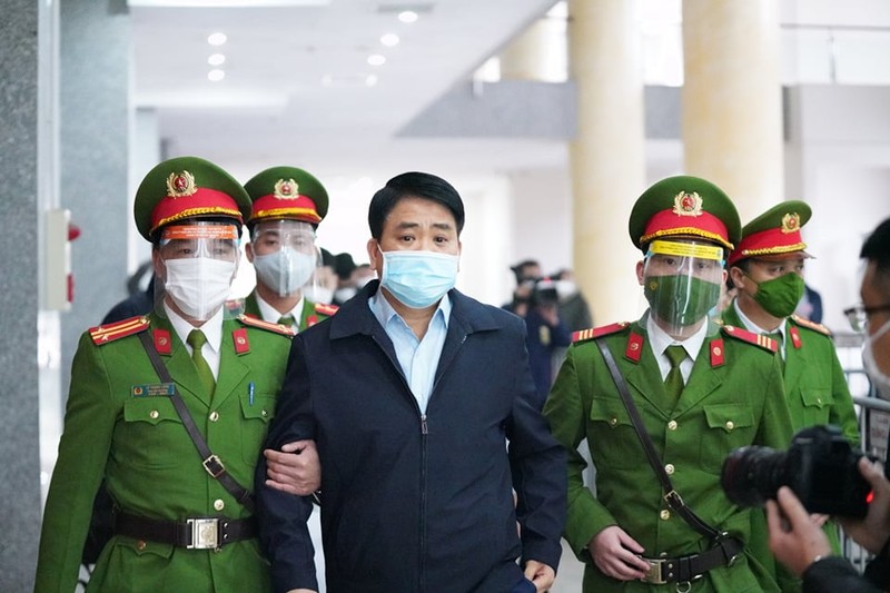 14 luật sư bào chữa cho cựu chủ tịch Nguyễn Đức Chung và đồng phạm - ảnh 1