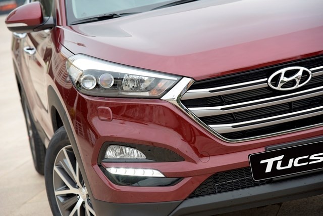 Hyundai Tucson 2016 ra mắt, lịch lãm hơn SantaFe, giá 925 triệu - ảnh 4