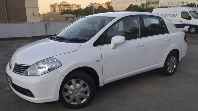 Mua ôtô cũ chạy “ngon” với giá 50 triệu đồng ở đâu