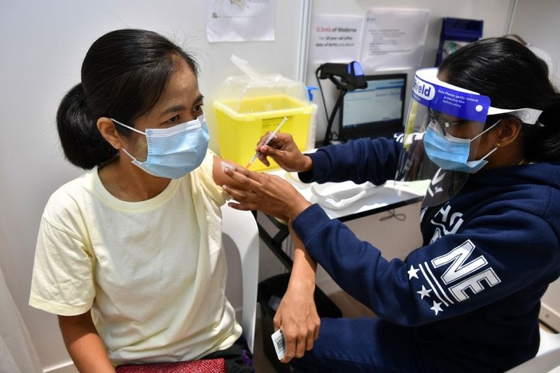 Dịch ĐNA: Tử vong/ngày Indonesia bằng 20% toàn cầu, Thái Lan thiếu nặng vaccine - ảnh 2