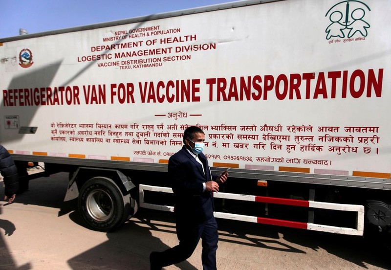 Ấn Độ sẽ khôi phục xuất khẩu vaccine COVID-19 từ tháng sau - ảnh 1