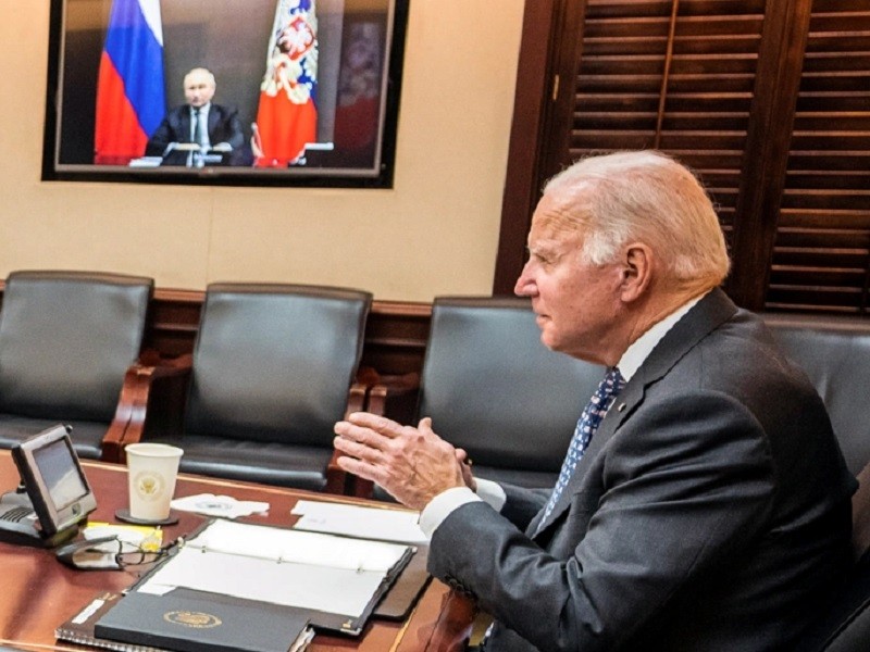 Ông Biden và ông Putin điện đàm trong hôm nay, hy vọng thế đối đầu sẽ được gỡ - ảnh 1