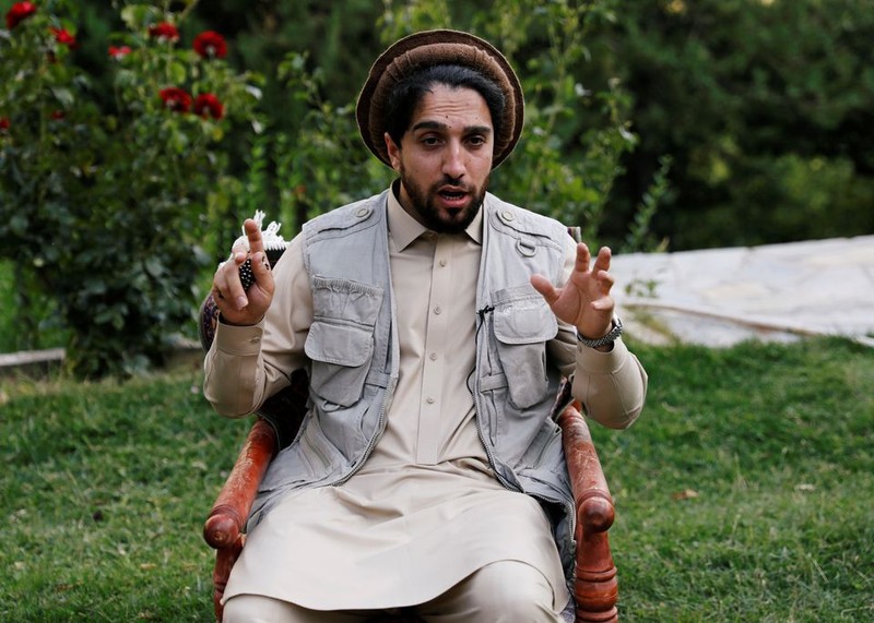 Afghanistan: Phe kháng chiến sẵn sàng chiến đấu, Taliban đợi lệnh tấn công  - ảnh 1