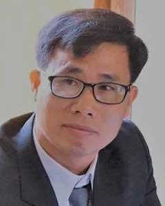 Băn khoăn trong chuyện thưởng nóng vụ cô gái giao gà - ảnh 1