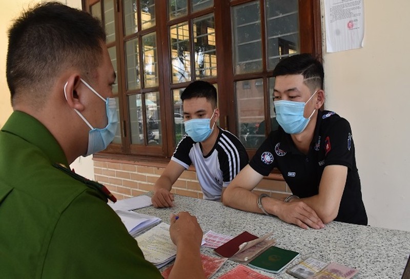 6 người từ Thanh Hoá, Ninh Bình vào Quảng Nam cho vay lãi nặng - ảnh 1