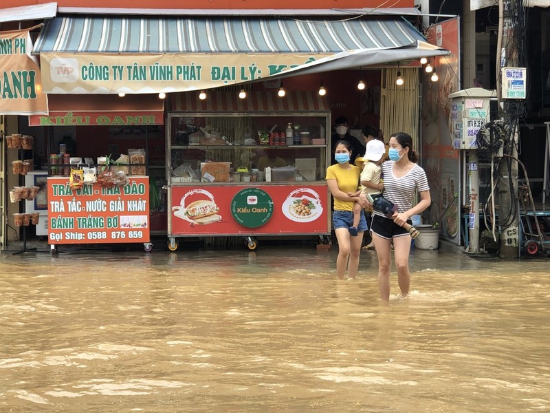Thuỷ điện xả lũ, nhiều nơi ở Quảng Nam ngập sâu - ảnh 10