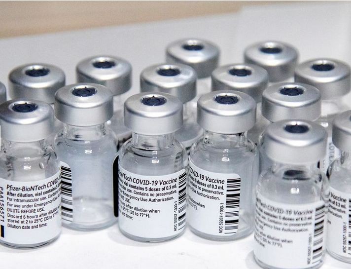 Reuters: Mỹ sẽ cung cấp 500 triệu liều vaccine COVID-19 cho toàn thế giới - ảnh 1