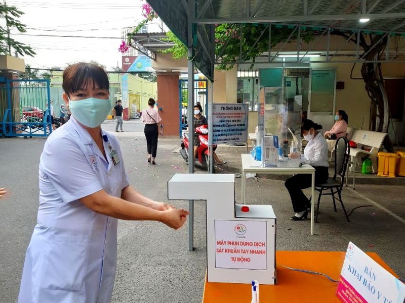 Máy sát khuẩn tự động 500.000 đồng của BV Khánh Hòa - ảnh 2