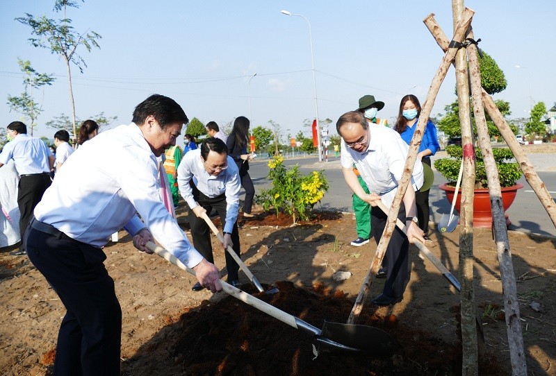 TP.HCM: Không đánh đổi môi trường lấy tăng trưởng kinh tế - ảnh 1