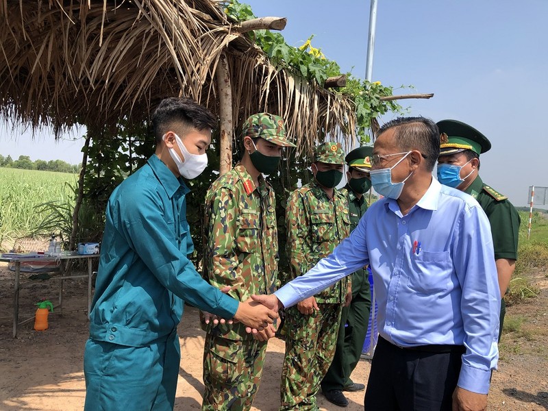 TP.HCM thăm lực lượng phòng chống dịch tại biên giới Tây Ninh  - ảnh 1
