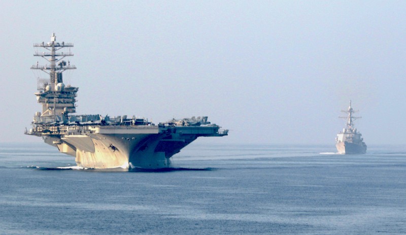 Mỹ duy trì tàu sân bay USS Nimitz ở Trung Đông để răn đe Iran - ảnh 1