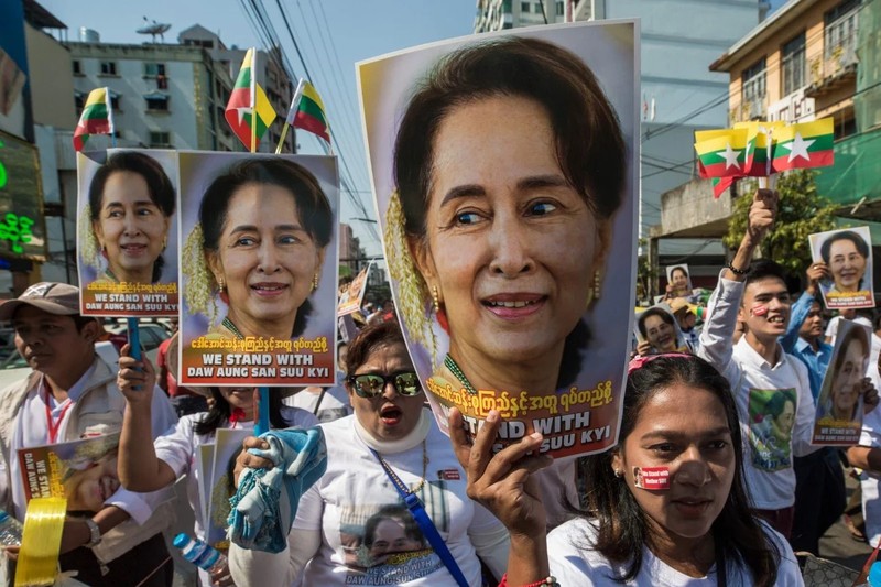 Bà Suu Kyi và hàng trăm quan chức Myanmar bị quản thúc tại gia - ảnh 5