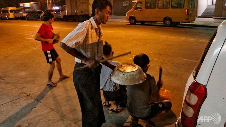 Chính biến Myanmar: Dân phản đối, bác sĩ đòi đình công  - ảnh 2