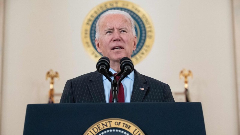 Ông Biden xúc động tưởng nhớ nửa triệu dân qua đời vì COVID-19 - ảnh 1