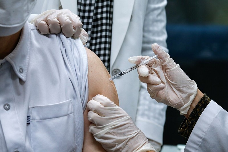 Hàn Quốc: Không tìm thấy liên hệ giữa 8 ca tử vong và vaccine - ảnh 1