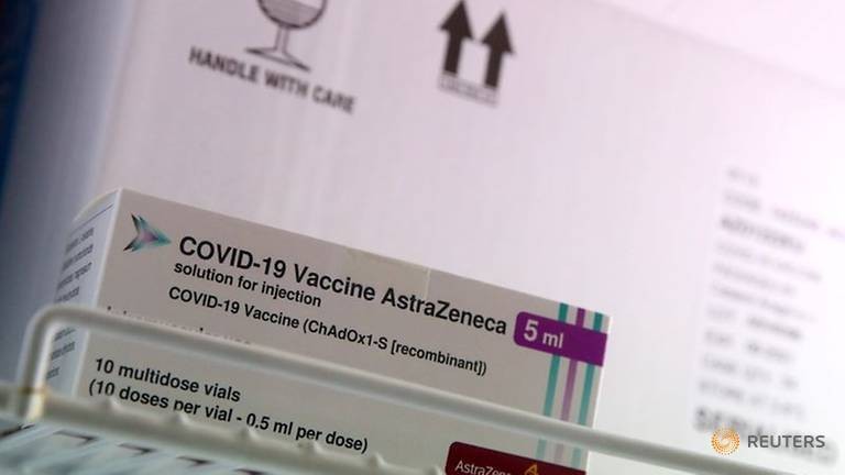 WHO khuyến cáo tiếp tục tiêm vaccine COVID-19 của AstraZeneca - ảnh 1