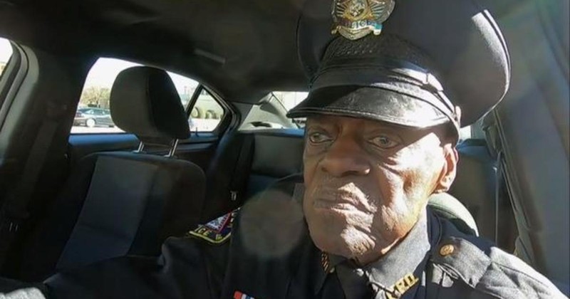 Chuyện cụ ông cảnh sát Mỹ 91 tuổi vẫn chưa có ý định về hưu - ảnh 1