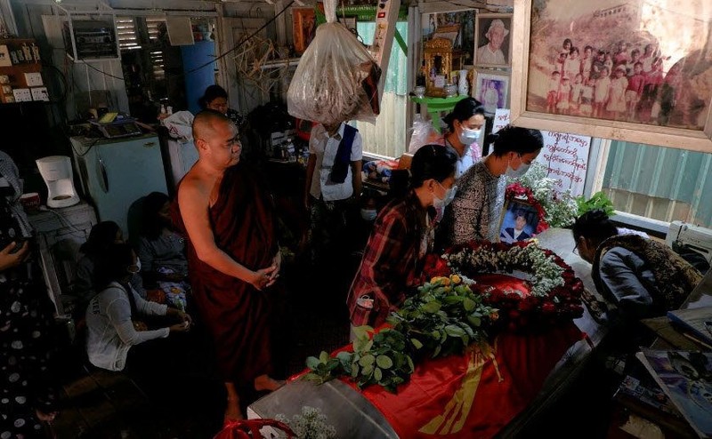 SCMP: An ninh Myanmar xả súng vào đám tang người biểu tình - ảnh 1