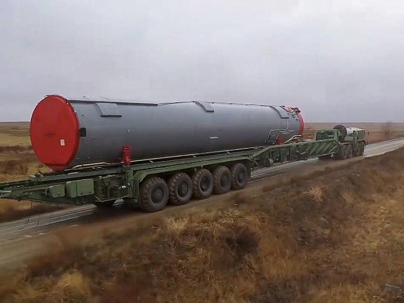 Nga kéo dài tuổi thọ UR-100N 'cõng' tên lửa siêu âm Avangard  - ảnh 1