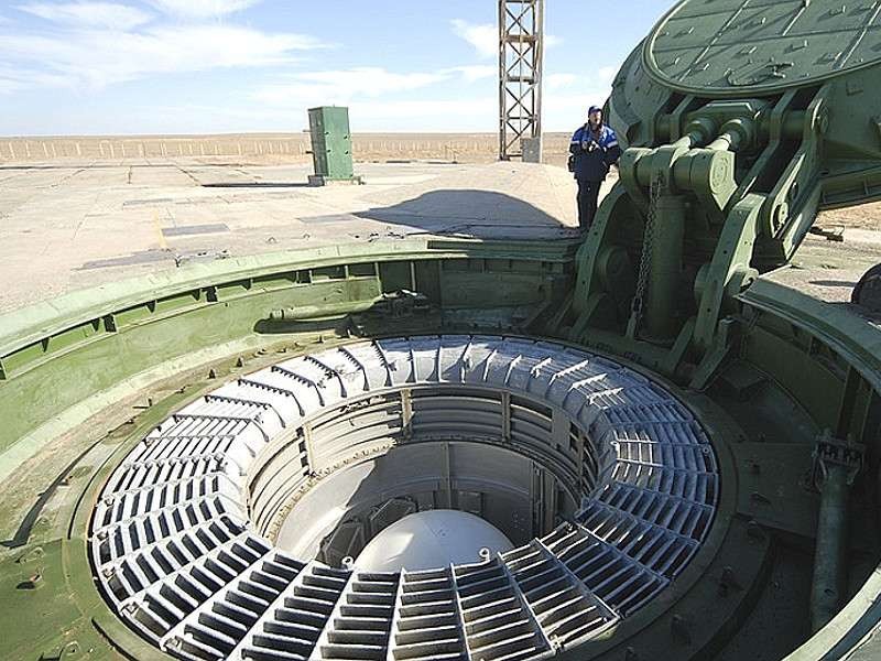 Nga kéo dài tuổi thọ UR-100N 'cõng' tên lửa siêu âm Avangard  - ảnh 2