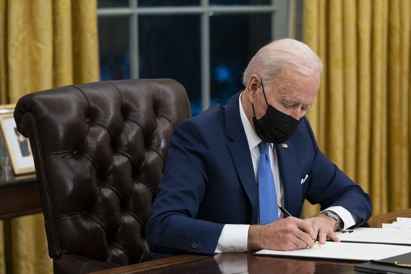 Ông Biden ra đề xuất ngân sách 2022, ưu tiên 'thách thức TQ' - ảnh 1