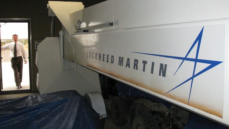 Tin đồn Lockheed Martin bí mật mua, nghiên cứu mảnh vỡ UFO - ảnh 2