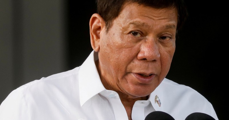 Ông Duterte cấm nội các Philippines nói về Biển Đông - ảnh 1