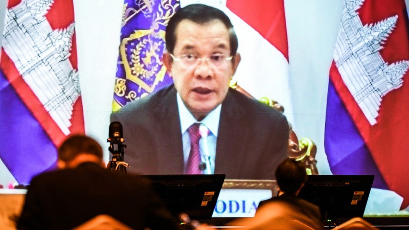 Ông Hun Sen thừa nhận cần thiết phải 'dựa' vào Trung Quốc - ảnh 1