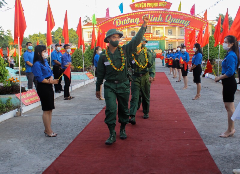 Chia sẻ của nữ tân binh duy nhất ở Hậu Giang ngày nhập ngũ - ảnh 2